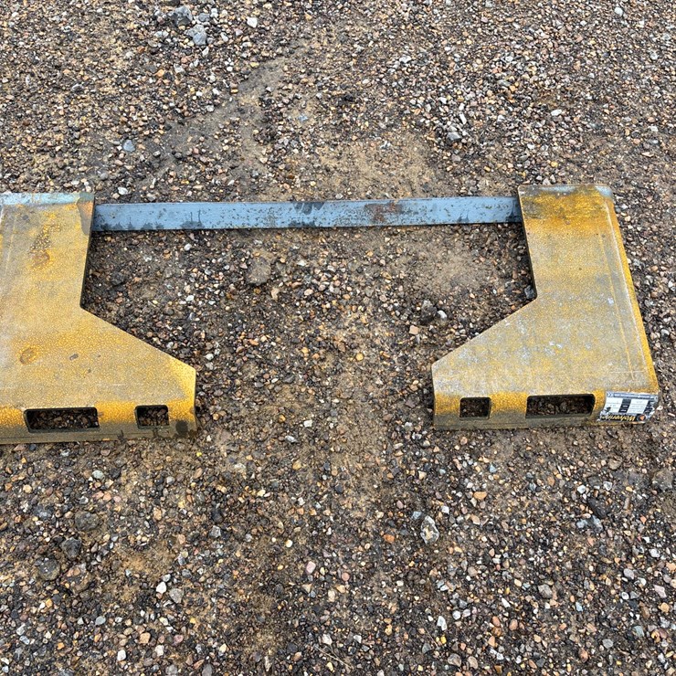 #68 • Open Back Skid Steer Weld On Plate