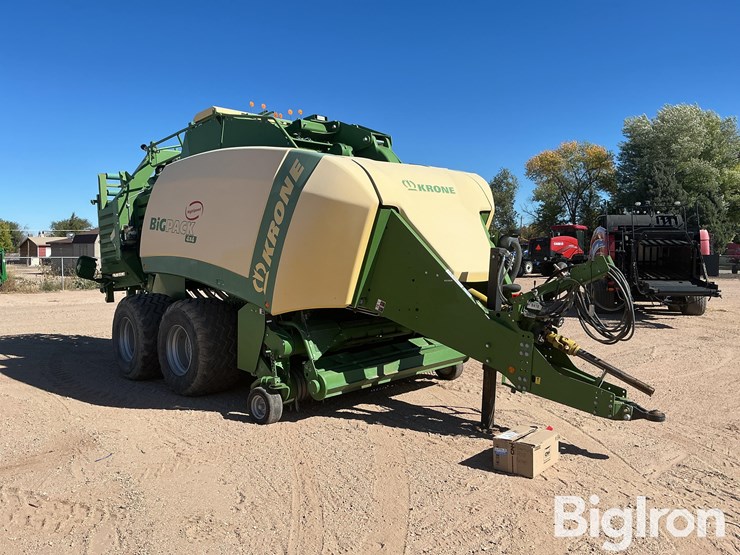 2018-krone-big-pack-4x4-big-square-baler-image-3
