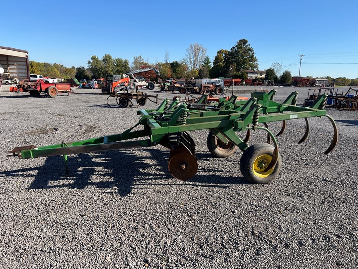 john-deere-710-image-2