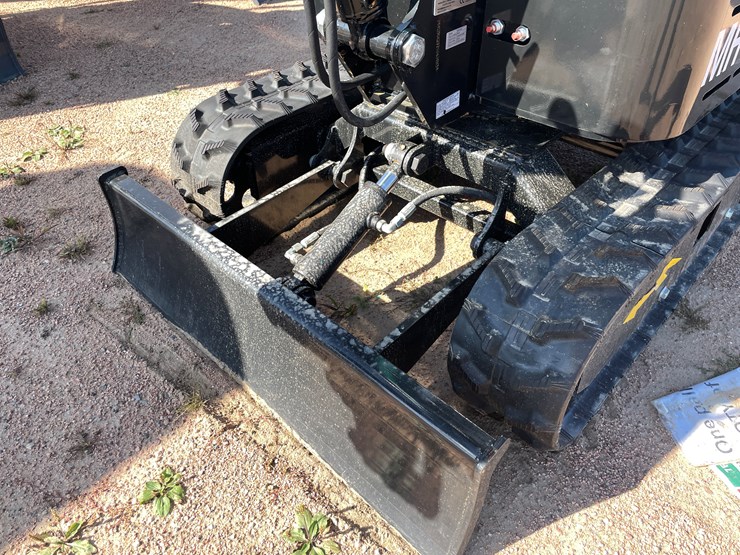 #1699-•-agt-mh12rx-mini-excavator-image-10