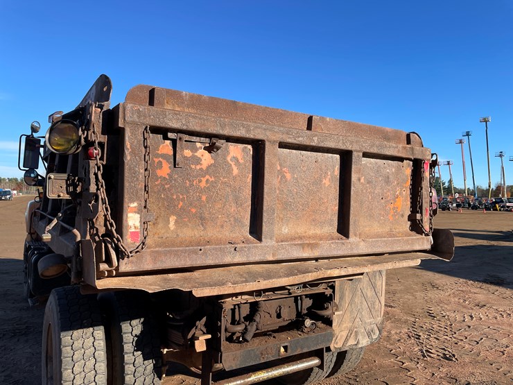 gmc-topkick-image-17