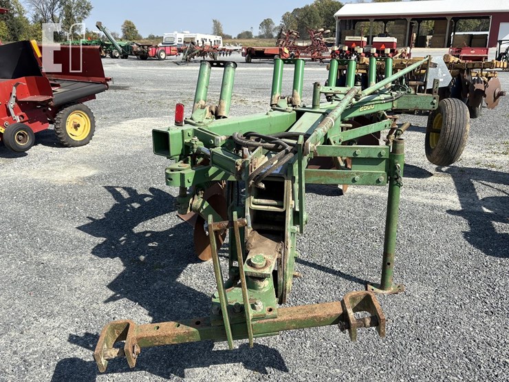 john-deere-2500-image-3