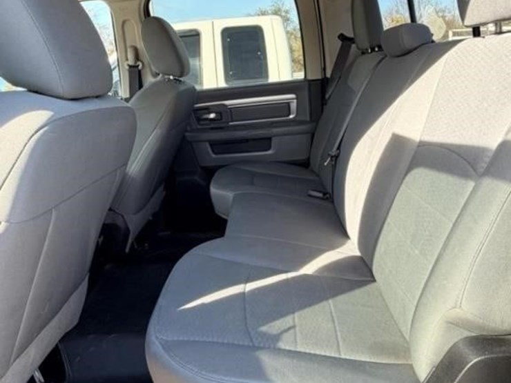 2015-ram-2500-hd-image-12