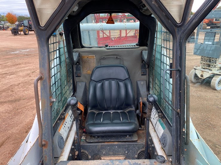 2001-bobcat-873-image-24