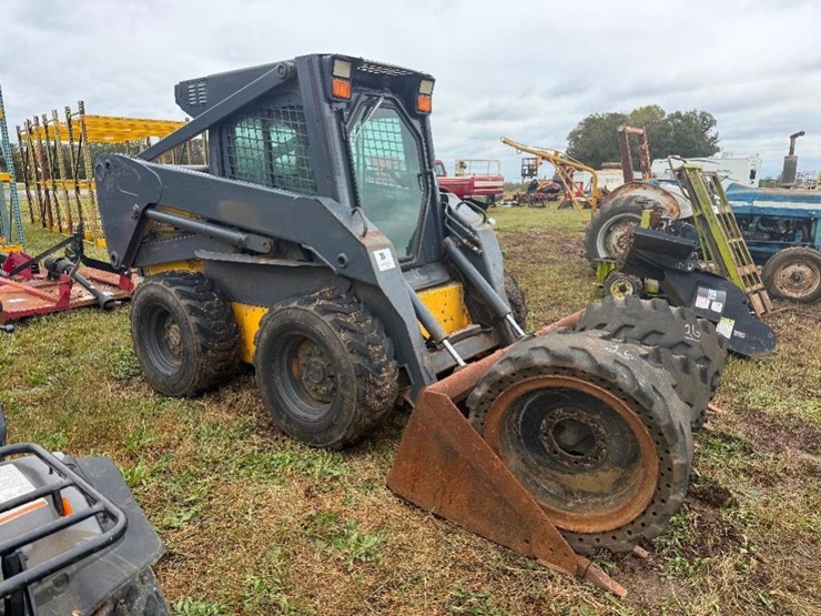 new-holland-ls185b-image-3