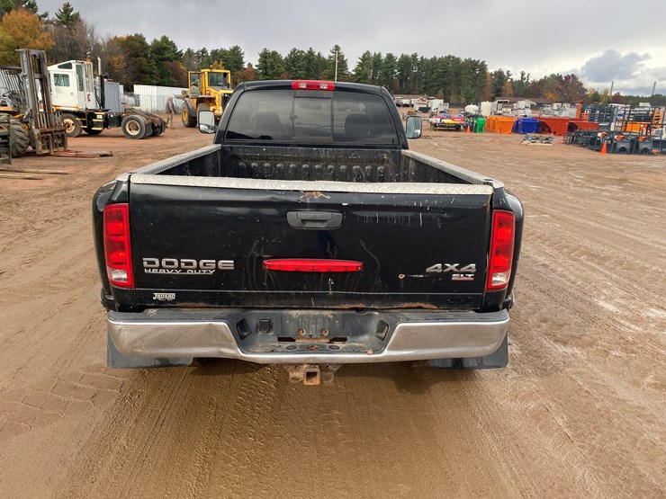 2003-dodge-ram-3500-image-6