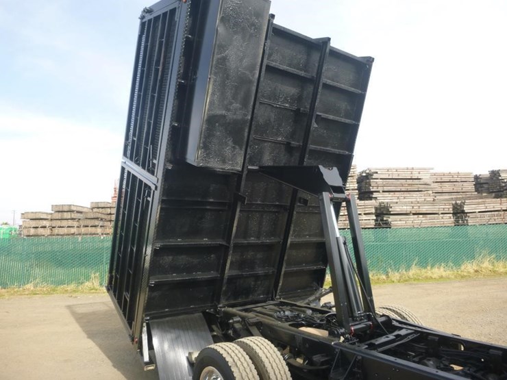 2018-ford-f550-image-8