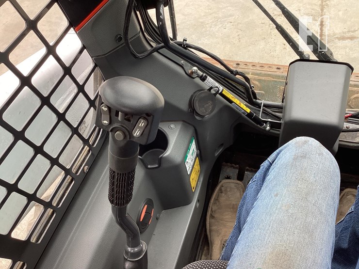 2021-bobcat-s66-image-13