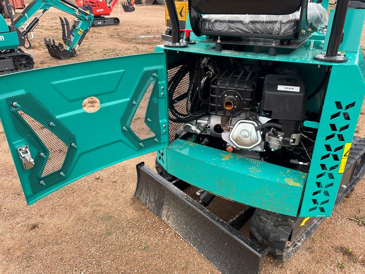 #1696-•-agt-mh12rx-mini-excavator-image-14