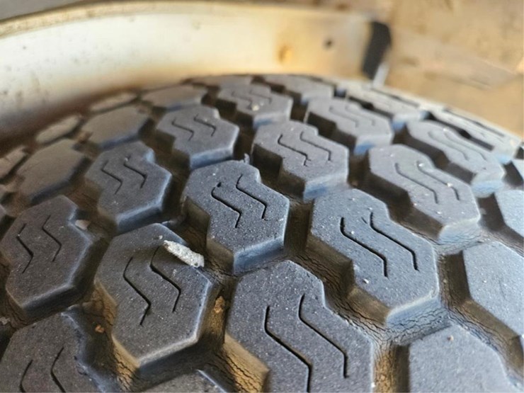 #2524-•-club-car-carryall-500-golf-cart-image-27