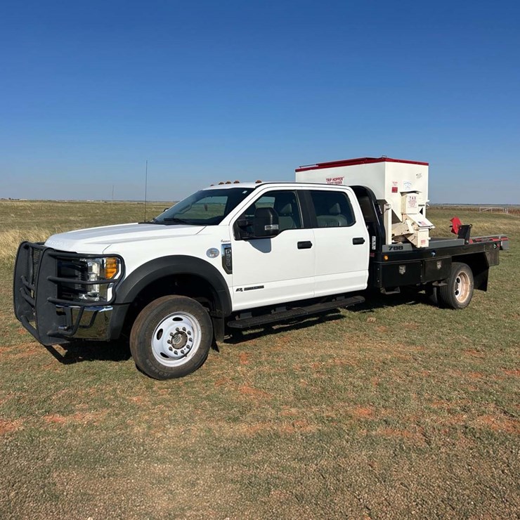 2017 FORD F550