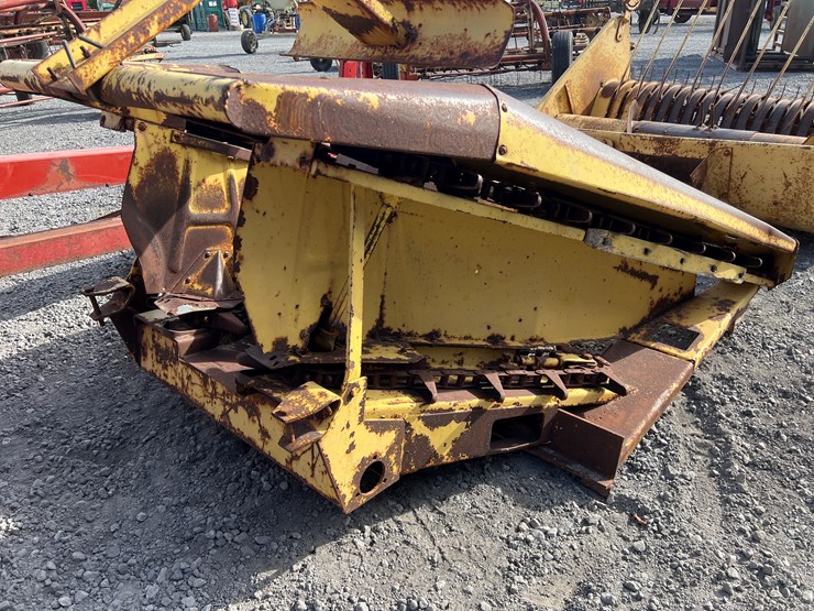 new-holland-770-image-13