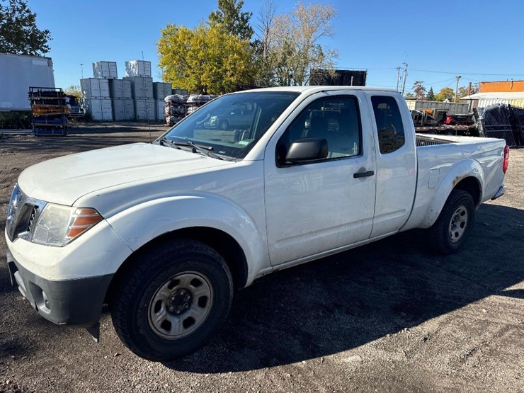2013-nissan-frontier-image-1