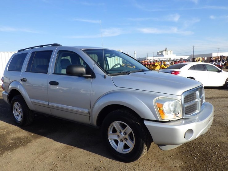 2004-dodge-durango-image-2
