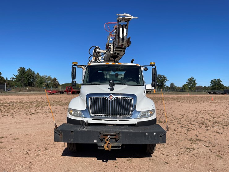 2012-international-durastar-4400-image-2