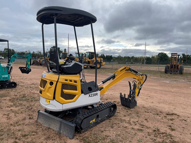 #1791-•-agt-xz20r-mini-excavator-image-5