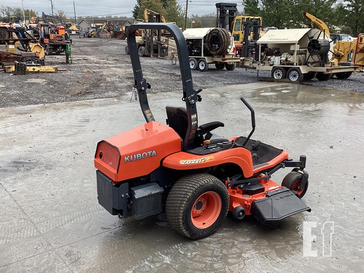 2015-kubota-zd221-image-4