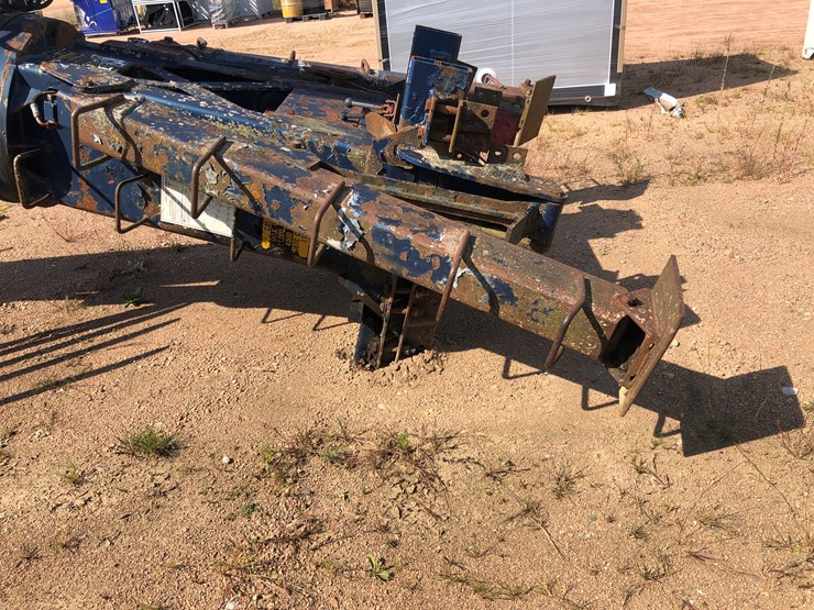 #3337-•-jlg110-35-side-o-matic-concrete-block-boom-image-16