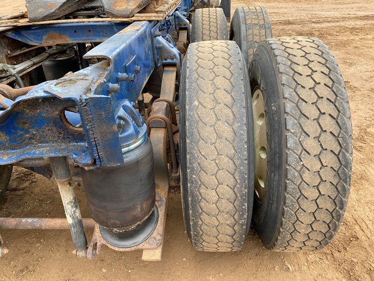 1993-mack-ch613-image-12