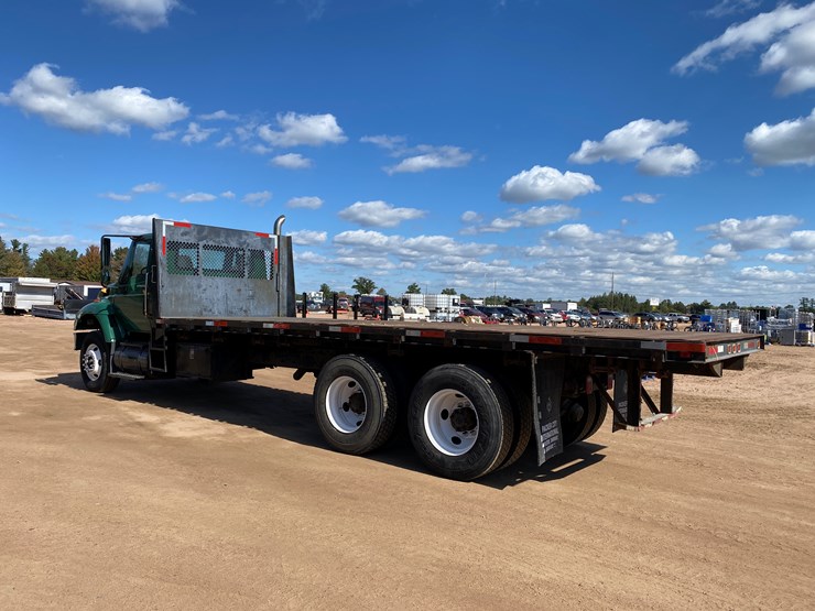 2003-international-7400-image-3