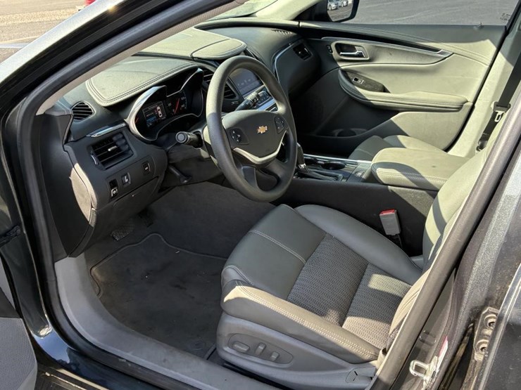 2018-chevrolet-impala-sedan-image-11