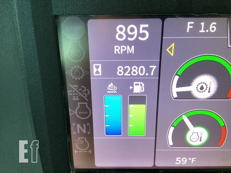 2021-deere-750l-image-19