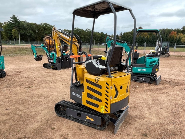 #1698-•-agt-mx12rx-mini-excavator-image-6