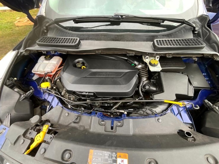 2015-ford-escape-se-image-22