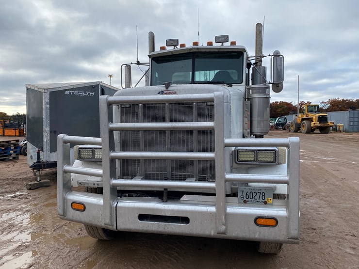 peterbilt-357-image-2