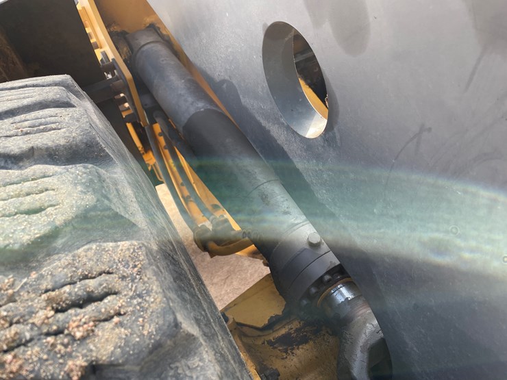 2015-volvo-l70h-image-132