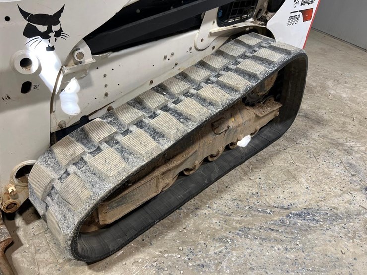 2023-bobcat-t770-image-12