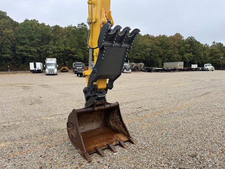 2023-komatsu-pc138us-lc-11-image-6