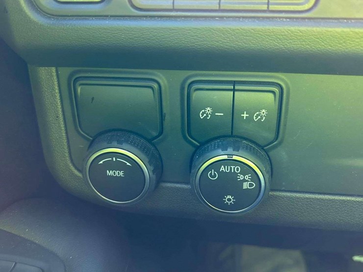 2021-chevrolet-tahoe-image-15