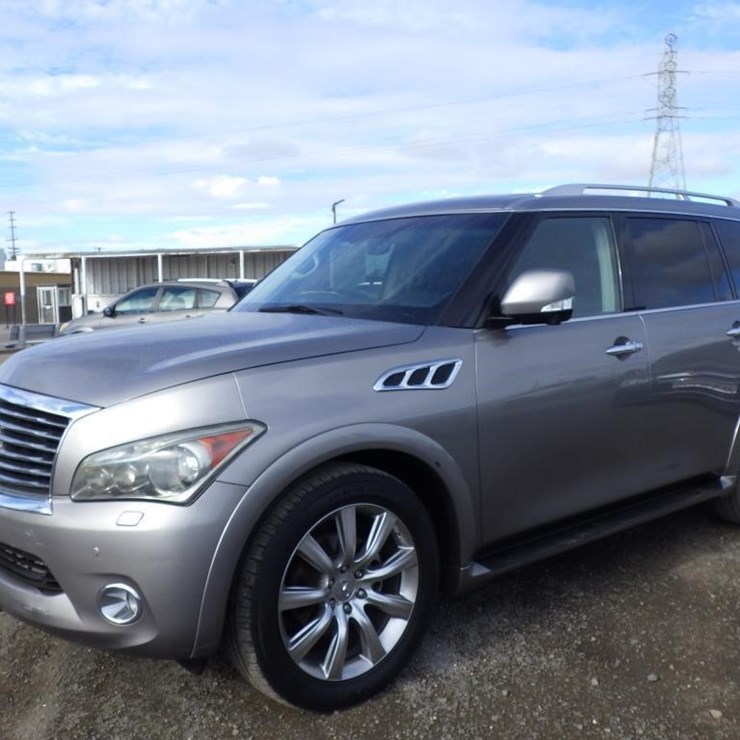 2011 INFINITI QX56