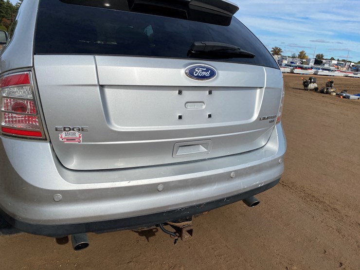 2010-ford-edge-image-24