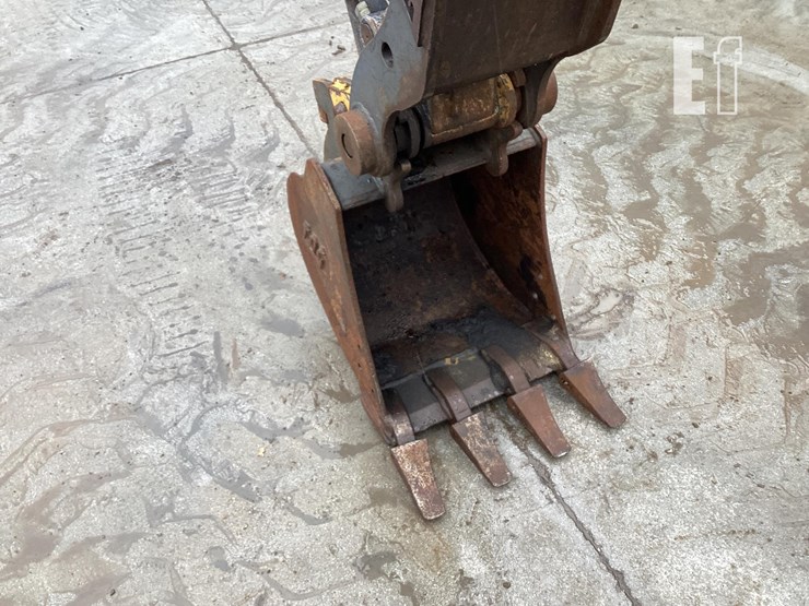 2015-deere-35g-image-9