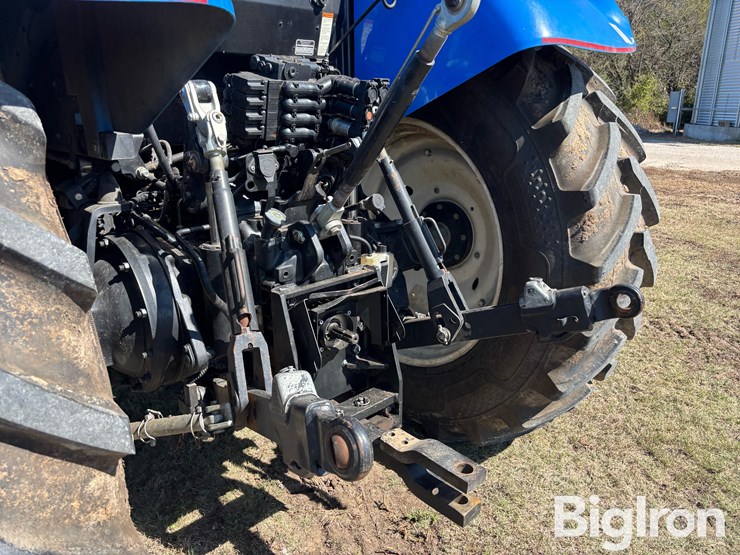 2014-new-holland-t7.210-image-12