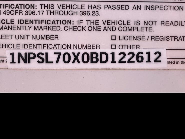 2011-peterbilt-365-image-85