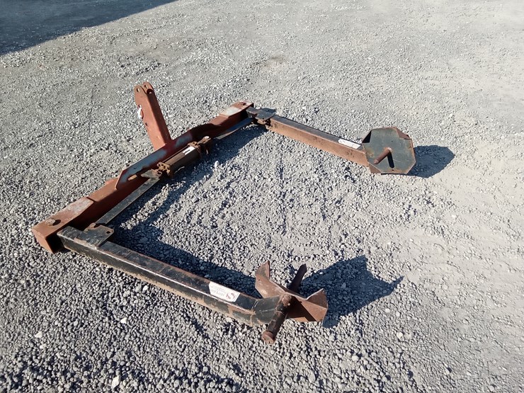 #883-•-superior-3pt-bale-unroller-image-3