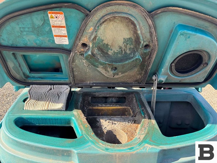 tennant-t7-ech20-floor-scrubber-image-9