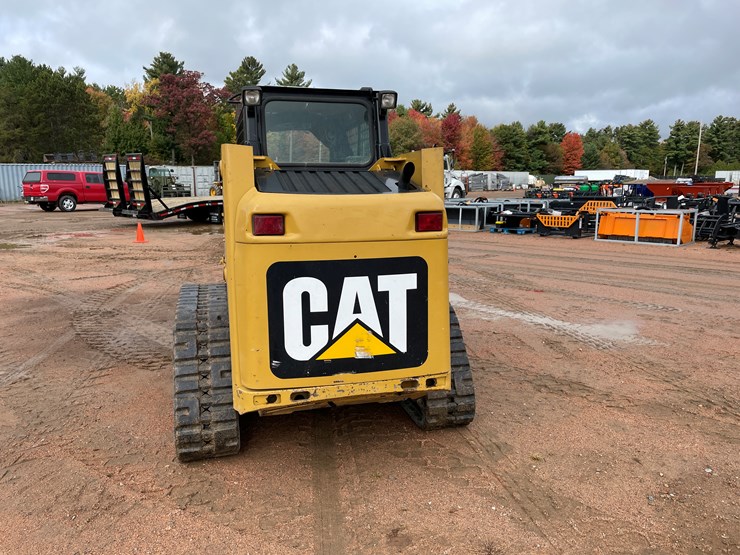 2012-caterpillar-226b3-image-6