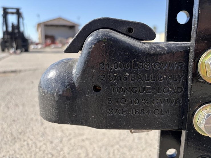 2026-southland-larct52-822v-86-t/a-enclosed-traile-image-9