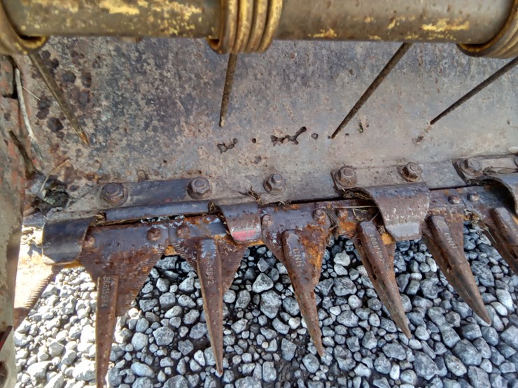 new-holland-472-image-5