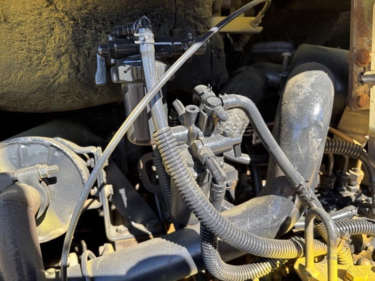 komatsu-pc12uu-2-image-32