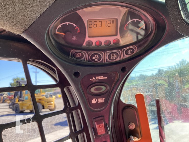 2015-bobcat-t450-image-18