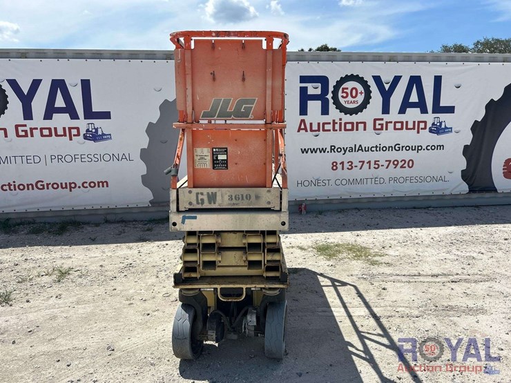 2006-jlg-2030es-image-12