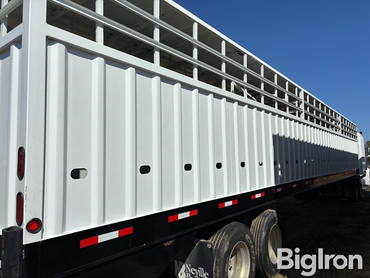 2013-neville-trailer-image-14