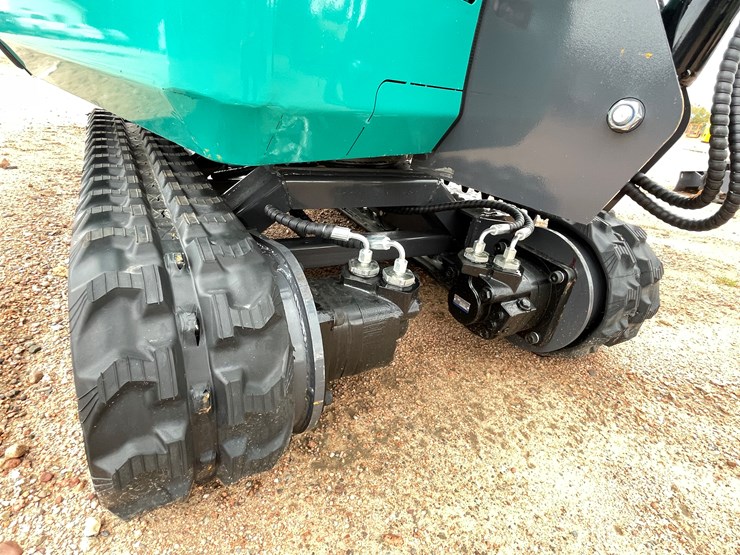 #1798-•-agt-qk16r-mini-excavator-image-18