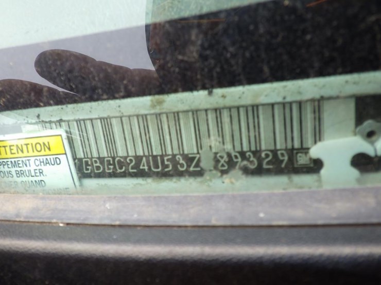 2003-chevrolet-2500hd-image-15