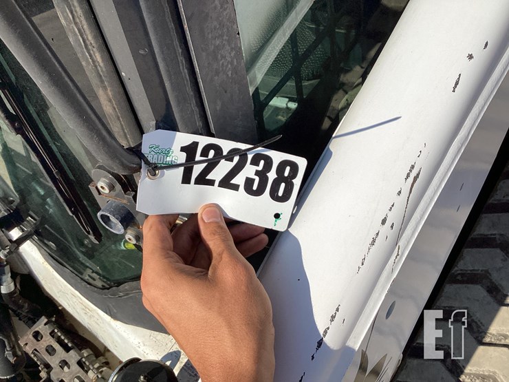 2019-bobcat-t770-image-22